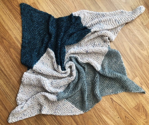 Modular KNITTING PATTERN: Shaded Square Scarf